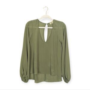 Show Me Your MuMu Olive Green Long Sleeve V-Neck Blouse Size M
